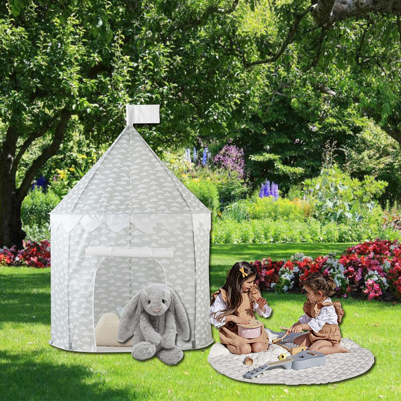 Gray Color With Cloudy Pattern Kids Castle Play Tent Easy Assemble Foldable Play House Use For Home Yard 
