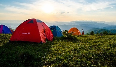 The evolution and development of modern tents (1)