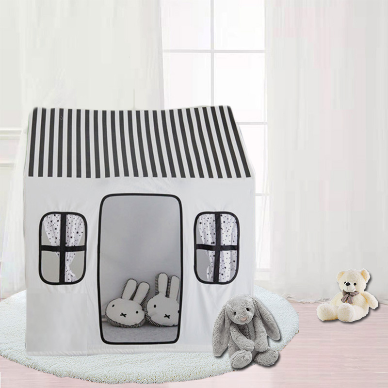 White kids house tent