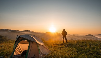 What are the advantages of inflatable tents compared with ordinary tents?